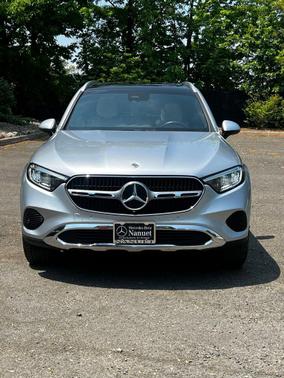 Cirrus Silver Metallic 2024 Mercedes-Benz GLC 300 4MATIC