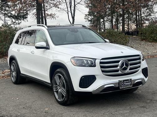 2025 Mercedes-Benz GLS 450 4MATIC