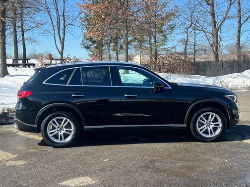 2023 Mercedes-Benz GLC 300 4MATIC