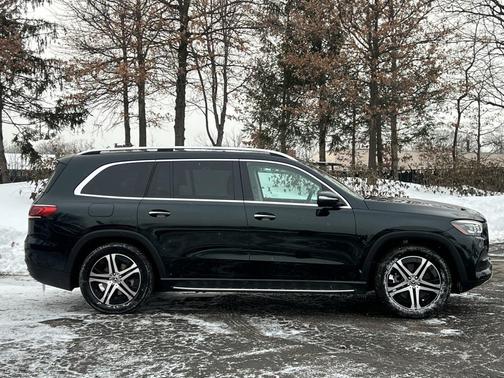 2023 Mercedes-Benz GLS 450 4MATIC