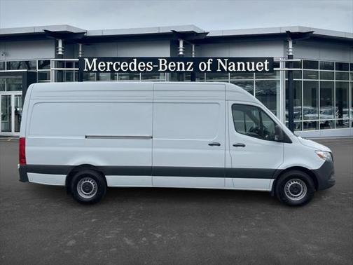 2025 Mercedes-Benz Sprinter 2500 High Roof