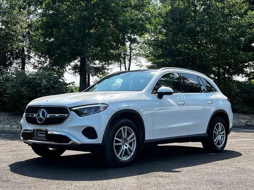 Polar White 2023 Mercedes-Benz GLC 300 4MATIC