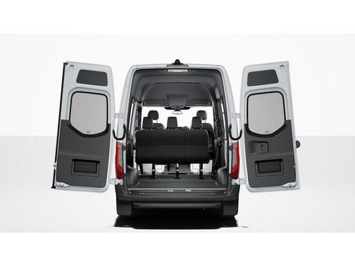 2026 Mercedes-Benz Sprinter 2500 Crew 144 WB
