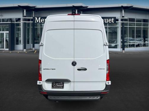 2025 Mercedes-Benz Sprinter 2500 Standard Roof