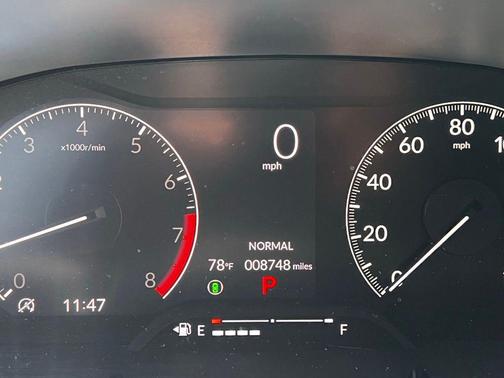 Platinum White Pearl 2025 Honda Civic Sport