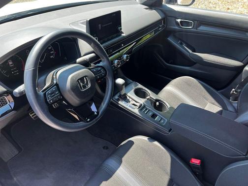Platinum White Pearl 2025 Honda Civic Sport