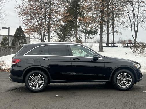 2022 Mercedes-Benz GLC 300 4MATIC