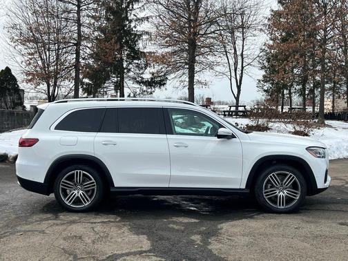 2024 Mercedes-Benz GLS 450 4MATIC
