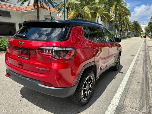 2025 Jeep Compass Trailhawk