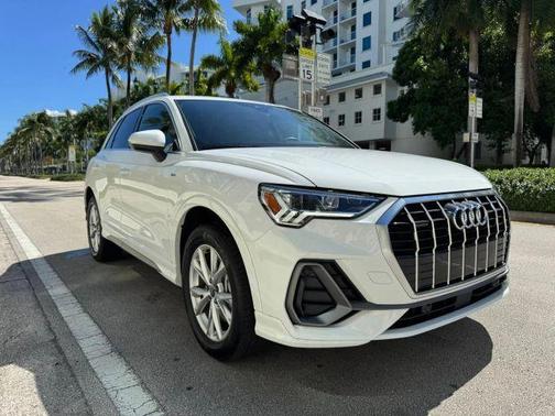2025 Audi Q3 45 S line Premium