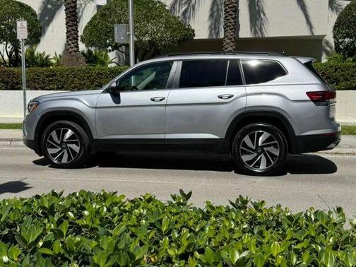2025 Volkswagen Atlas 2.0T SE