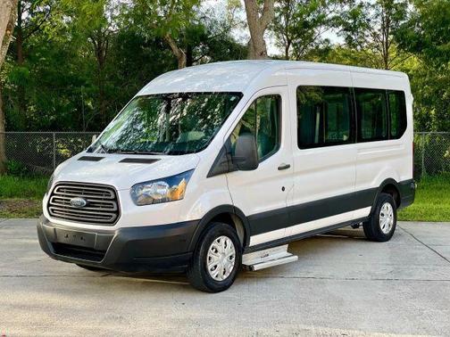 2019 Ford Transit-250 148 WB Medium Roof Cargo