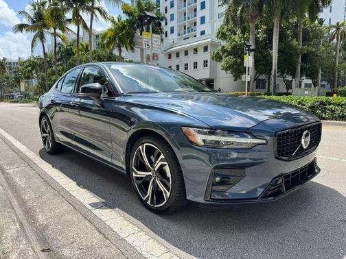 2025 Volvo S60 B5 Core