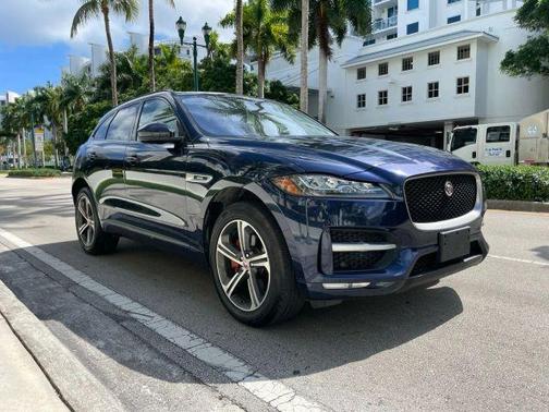 2017 Jaguar F-PACE 35t R-Sport