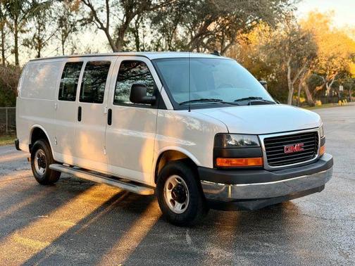 2023 GMC Savana 2500 Work Van