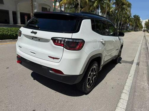 2025 Jeep Compass Trailhawk