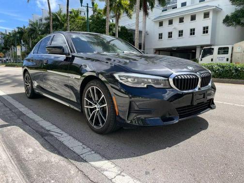 2022 BMW 330e 330e