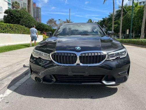 2022 BMW 330e 330e