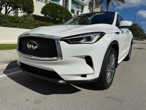 2024 INFINITI QX50 Luxe