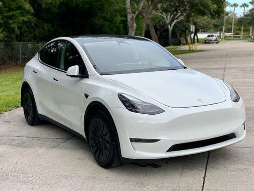 2022 Tesla Model Y Long Range