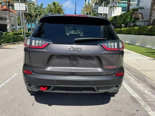 2020 Jeep Cherokee Trailhawk
