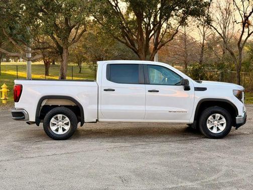 2022 GMC Sierra 1500 Pro