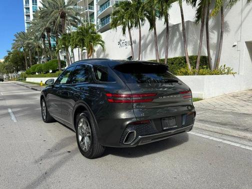 2025 Genesis GV70 2.5T