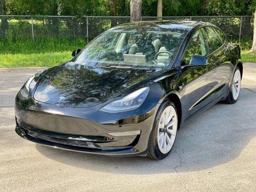 2022 Tesla Model 3 Base