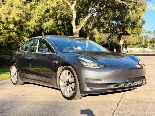 2020 Tesla Model 3 Standard Range Plus