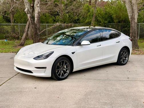 2023 Tesla Model 3 Base