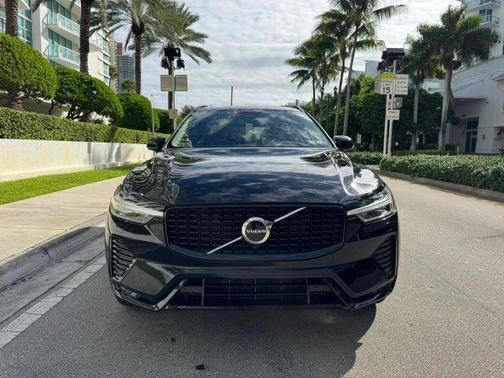 2025 Volvo XC60 B5 Core