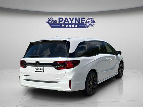 Platinum White Pearl 2026 Honda Odyssey Sport-L