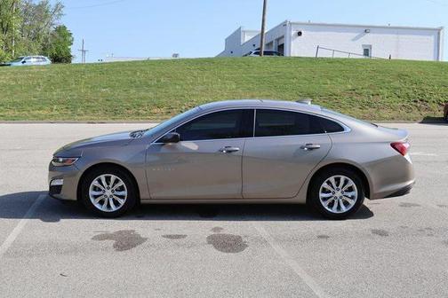 2022 Chevrolet Malibu FWD LT