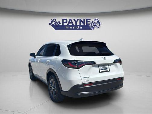 Platinum White Pearl 2027 Honda HR-V LX
