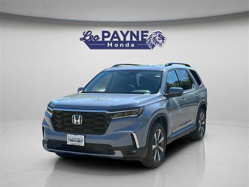 2025 Honda Pilot Touring 8-Passenger