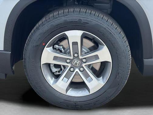 Solar Silver Metallic 2026 Honda Pilot EX-L