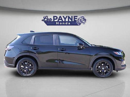 Crystal Black Pearl 2027 Honda HR-V Sport AWD