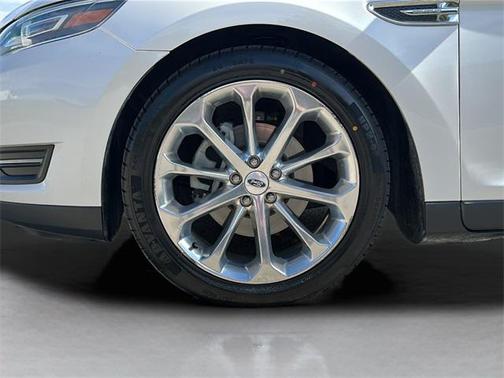 2015 Ford Taurus Limited