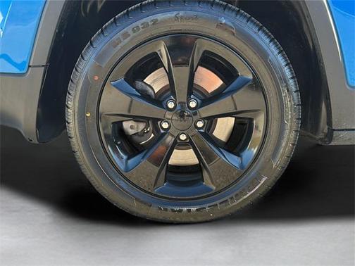 2017 Jeep Cherokee Sport