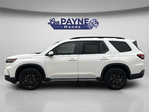 2025 Honda Pilot Touring 8-Passenger