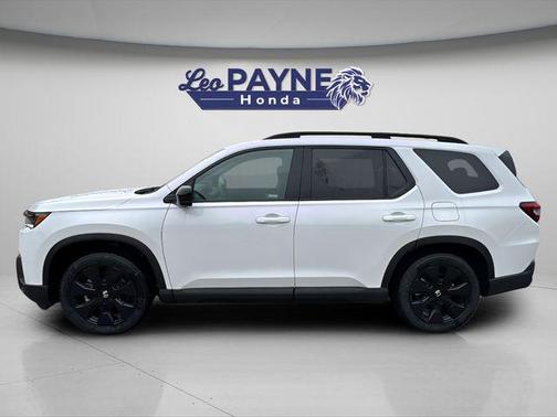 Platinum White Pearl 2026 Honda Pilot Black Edition