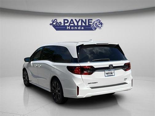 Platinum White Pearl 2026 Honda Odyssey Sport-L