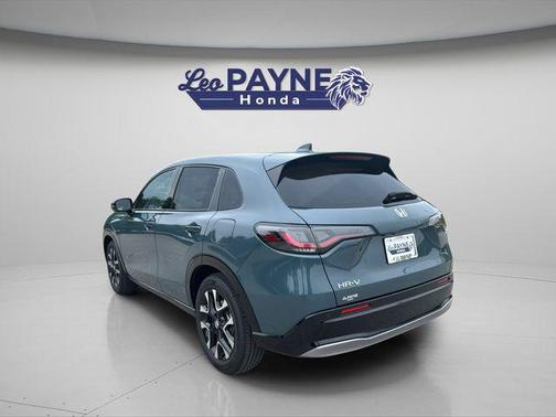 Nordic Forest Pearl 2027 Honda HR-V EX-L