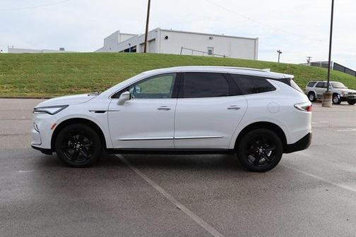 2024 Buick Enclave Essence FWD