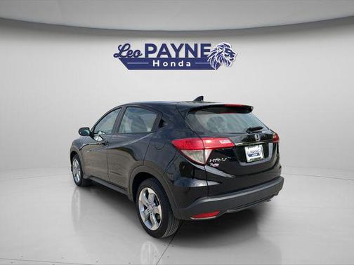 Crystal Black Pearl 2022 Honda HR-V LX