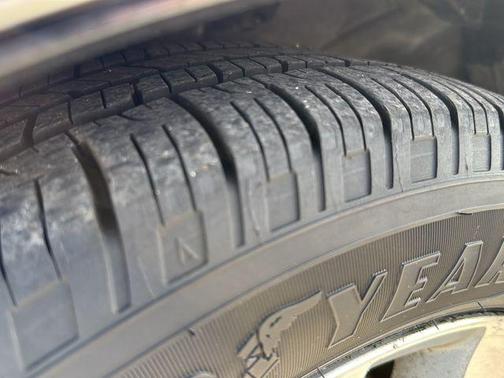 Alabaster Silver Metallic 2010 Honda Civic EX