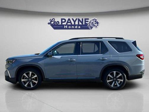 2025 Honda Pilot Touring 8-Passenger