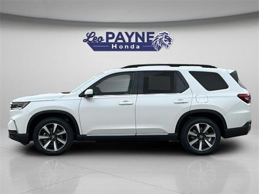 2025 Honda Pilot Touring 8-Passenger