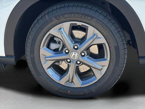 Platinum White Pearl 2027 Honda HR-V LX