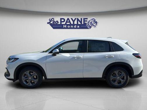 Platinum White Pearl 2027 Honda HR-V LX